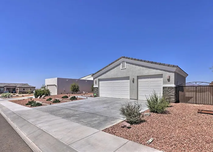 Holiday home Sunny Bullhead W/ Patio & Mtn View!