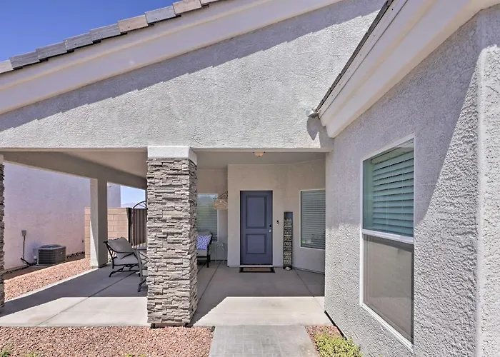 Sunny Bullhead W/ Patio & Mtn View!